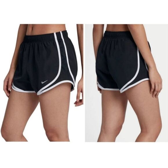 Nike Black & White Shorts (S) - Picture 1 of 5